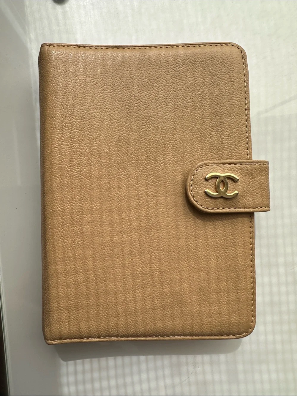 CHANEL Tan Leather Agenda Cover with Gold CC Snap (vintage)